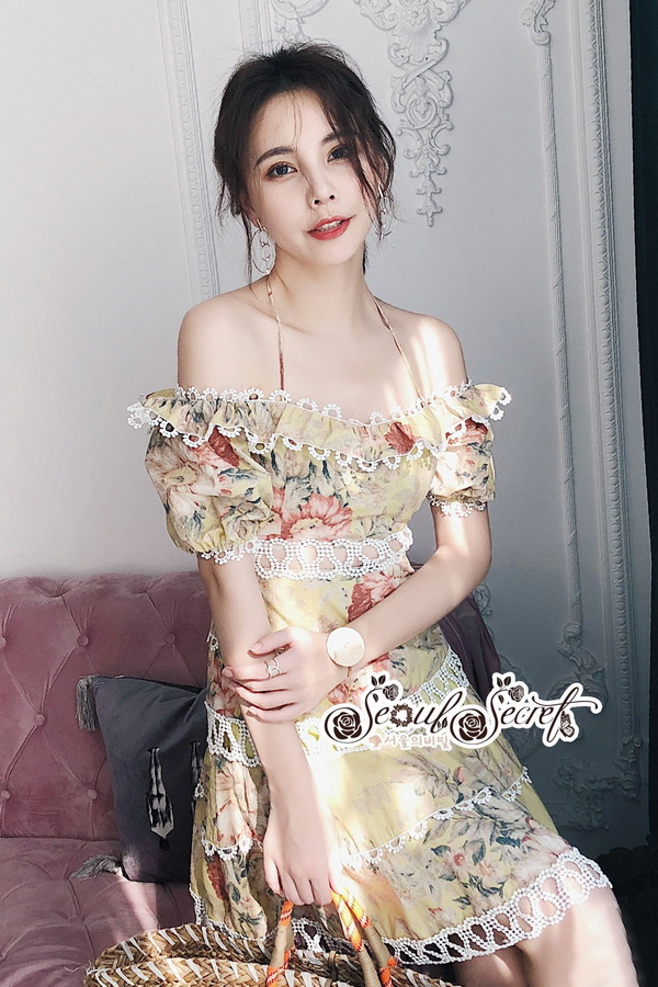 เดรสทรงเปิดไหล่สวยเซ็กซี่ๆ ดีเทลช่วงอก