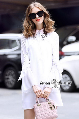 เดรสเชิ้ตสีขาวผ้าชีฟองเนื้อทราย