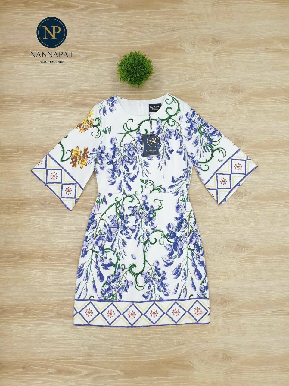 เดรสซิปหลัง ลายกล้วยไม้ป่า