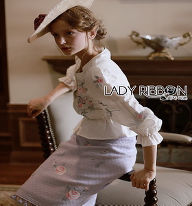 Lady Ribbon Rose Embroidered Peplum Top เสื้อผ้าคอตตอน