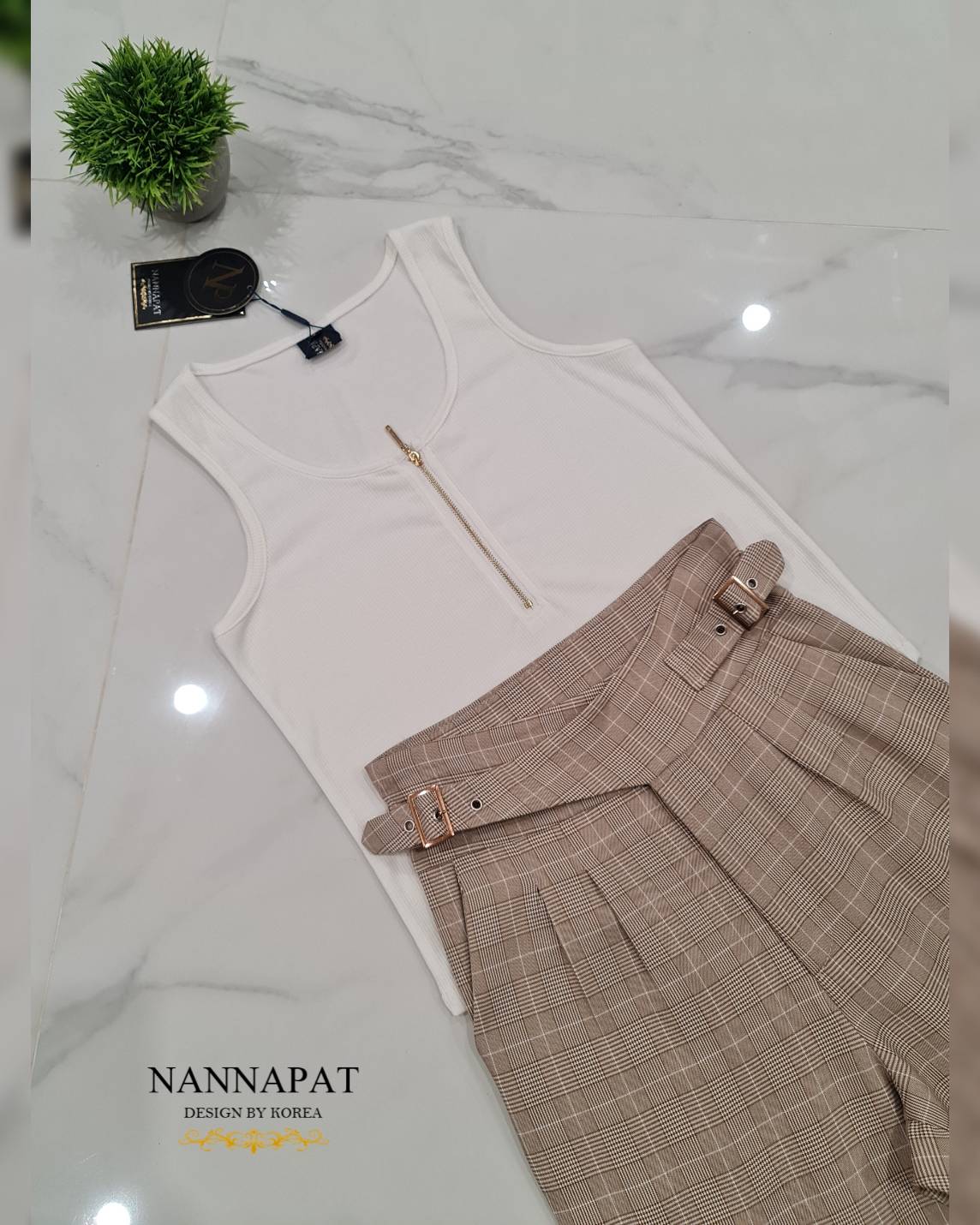 เสื้อผ้ายืดหนานุ่มแต่งซิปด้านหน้า