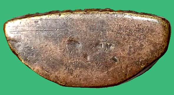 รูปหล่อปั๊มหลวงหลวงพ่อเดิมรุ่นเพดานโบสถ์ องค์ที่ 2 (สี่เส้น)