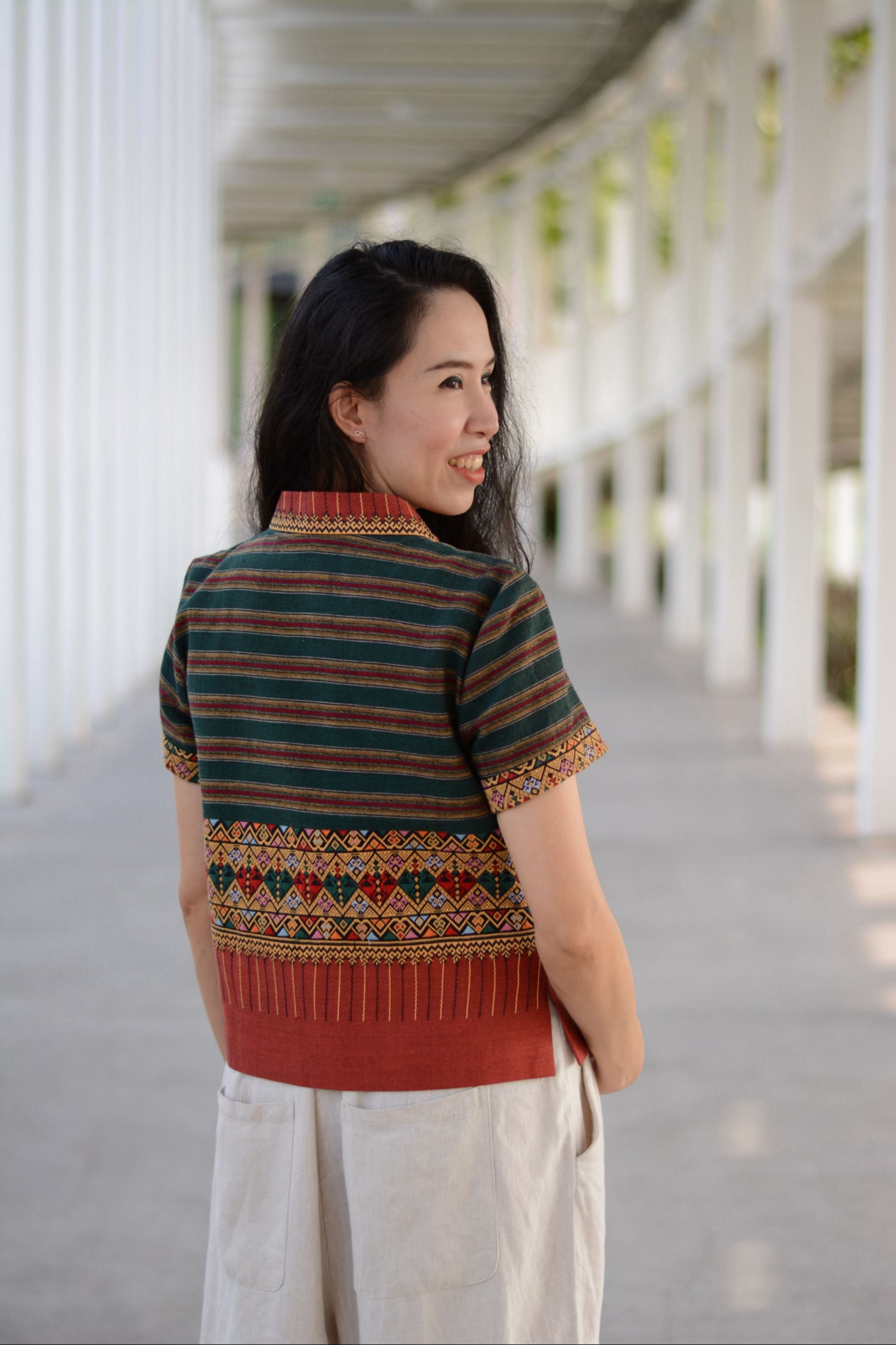 เสื้อแต่งจก