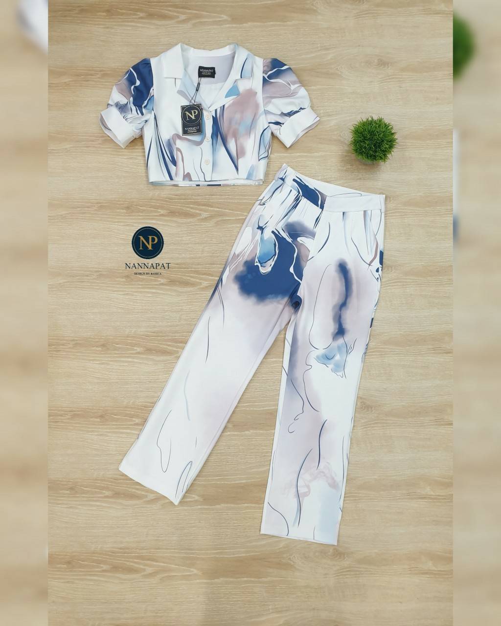 เสื้อกระดุมหน้ากางเกงมีกระเป๋าข้าง