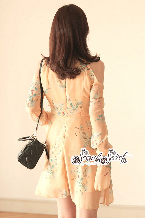 เดรสทรงเว้าไหล่สวยเซ็กซี่ๆ โทนสีส้มหวานๆ