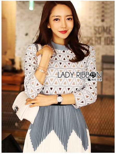 เดรสผ้าลูกไม้ลายสามเหลี่ยมกระโปรงพลีท