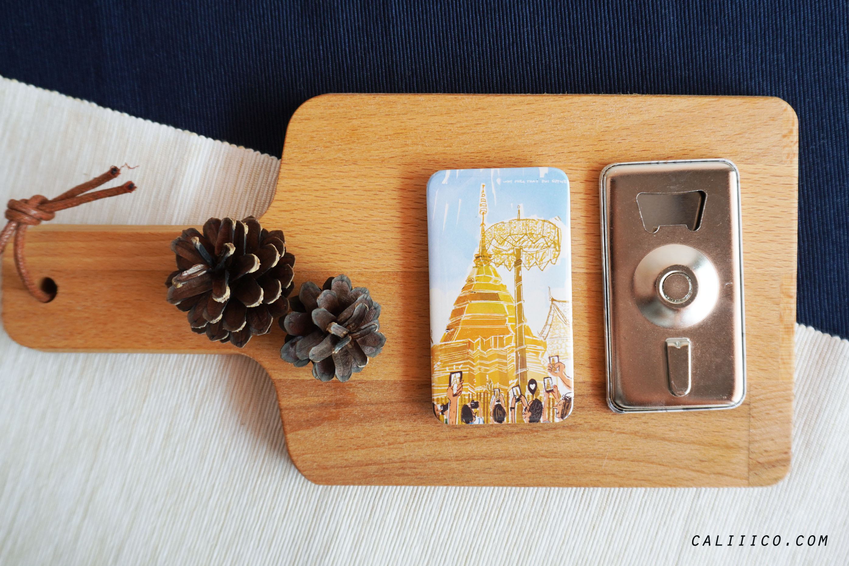 Caliiicoที่เปิดขวดพร้อมแม่เหล็ก ลายพระธาตุดอยสุเทพ bottle opener with magnet Phra that doi suthep ChiangMai
