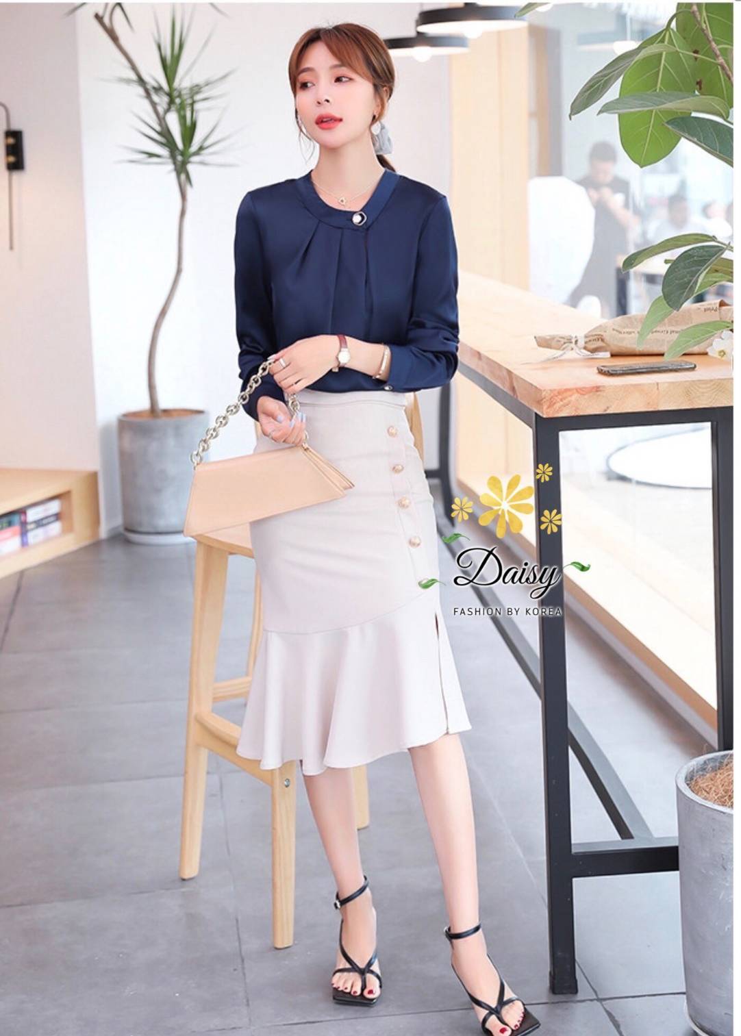 เสื้อแขนยาวสีพื้นโทนสวย
