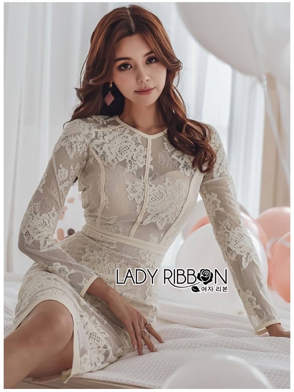 เดรสลูกไม้สีครีมแขนยาว