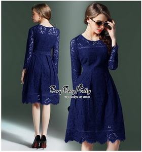 Sleeve Dress เดรสผ้าลูกไม้ตัวยาว