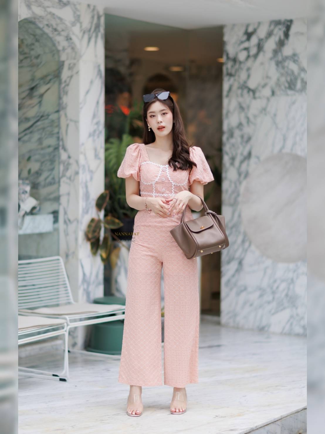 จั้มสูทงานซิปหลัง มีฟองน้ำ