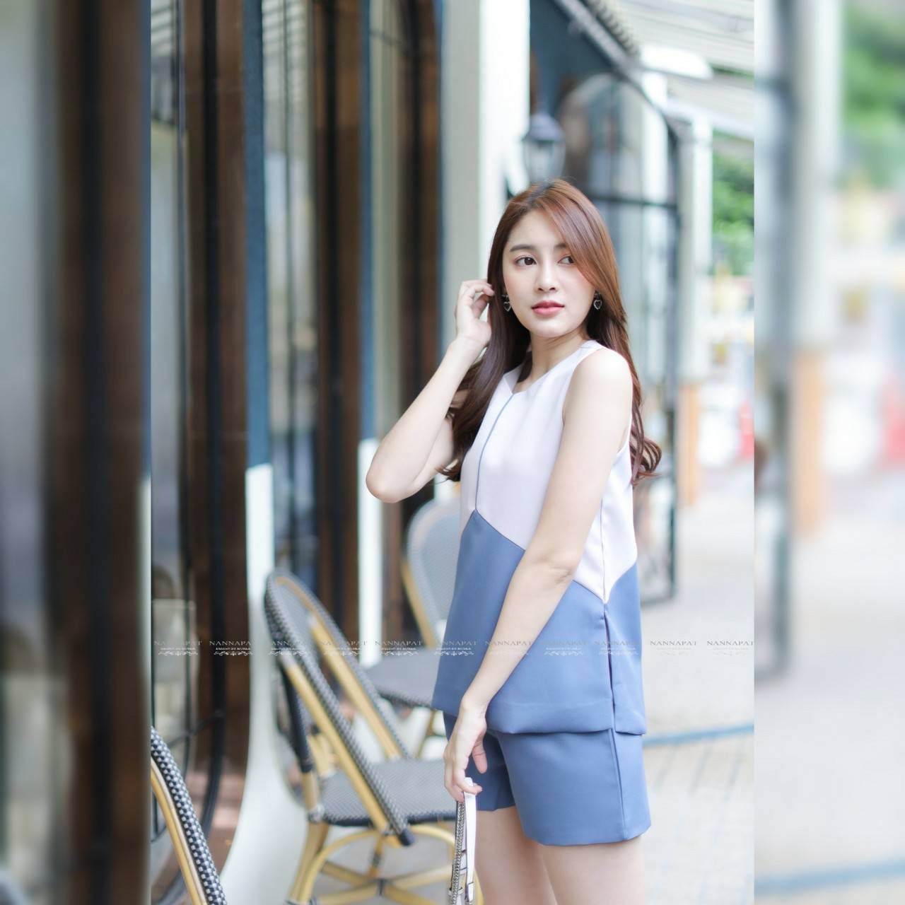 เสื้อซิปหลัง ตัวทูโทน