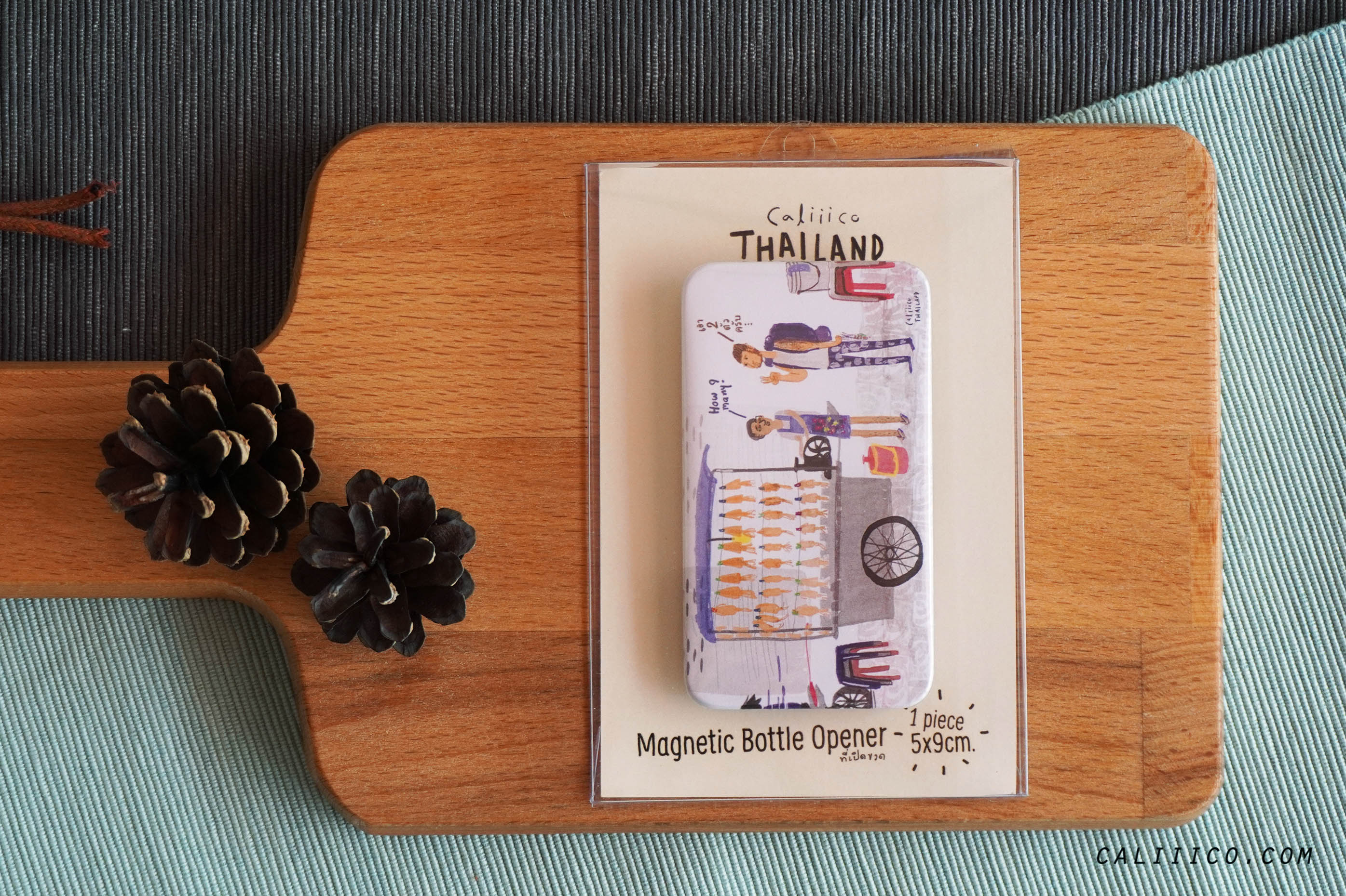 Caliiicoที่เปิดขวดพร้อมแม่เหล็ก ลายร้านปลาหมึก bottle opener with magnet Ran pla muek