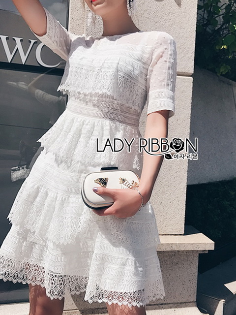 Lace Dress เดรสผ้าลูกไม้สีขาวตกแต่งเลเยอร์