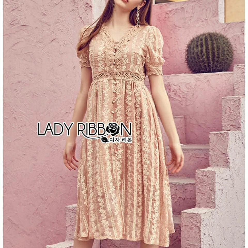 Lace Dress เดรสผ้าปักดอกไม้
