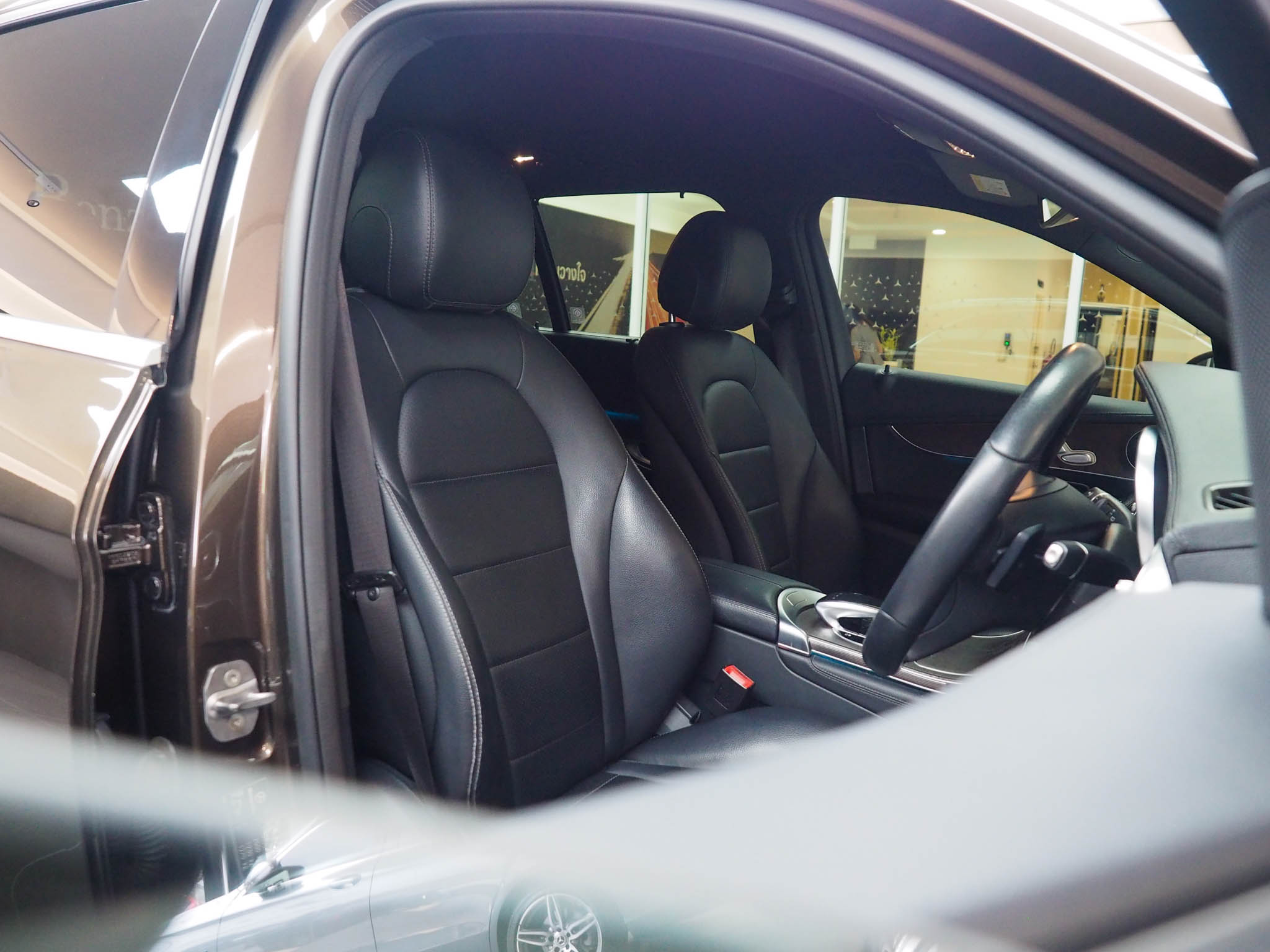 จองแล้ว GLC250d 4MATIC off-Road W253