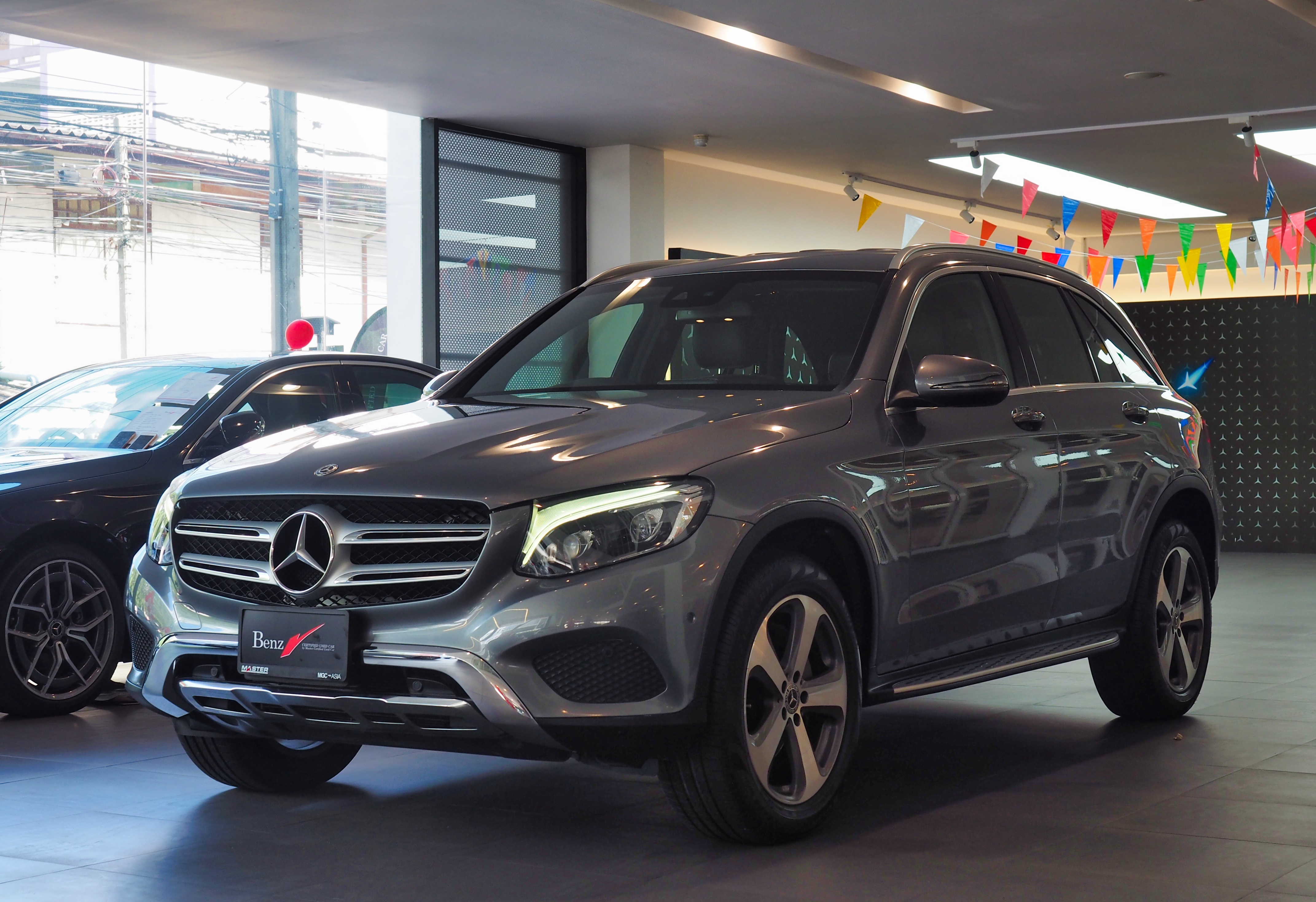 จองแล้ว GLC250d Off Road 4MATIC W253