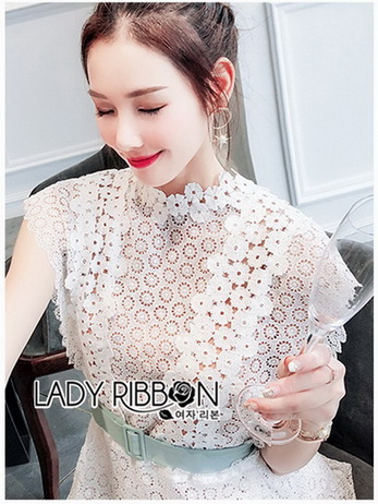 White Lace Dress เดรสผ้าลูกไม้สีขาวลาย Scallop