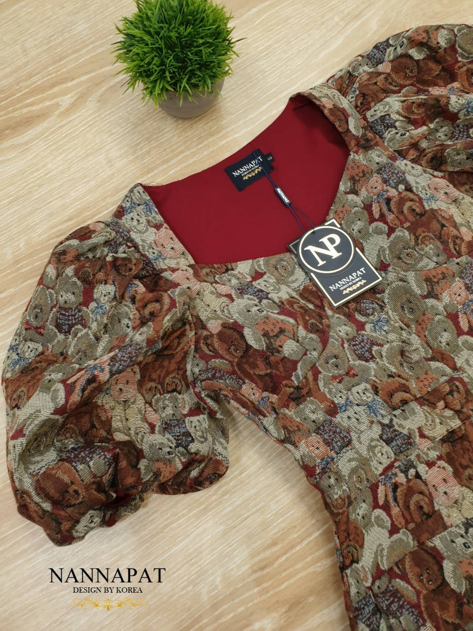 เเพลสูทงานกระดุมหน้า แขนตู้มๆ