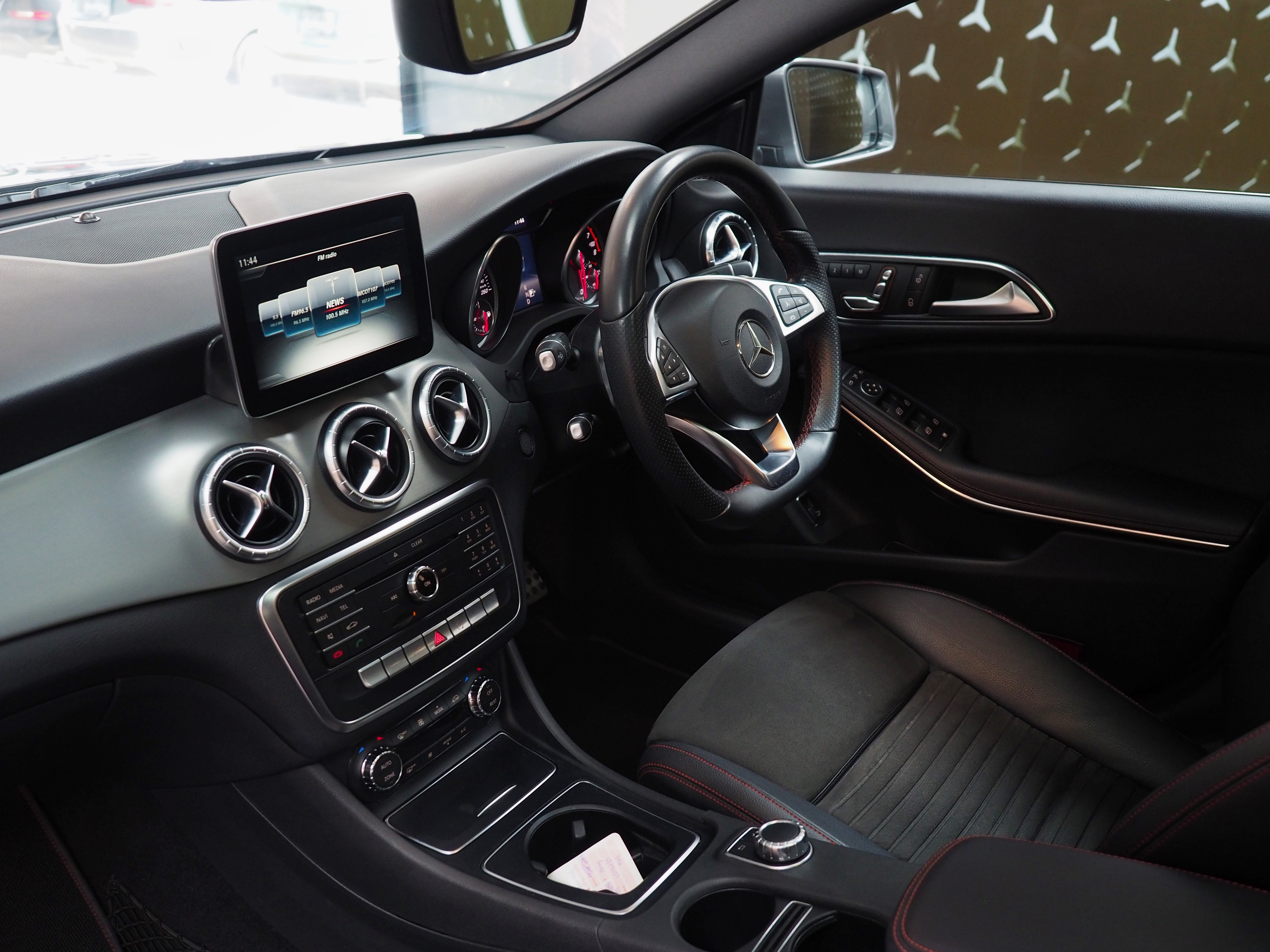 จองแล้ว CLA250 AMG W117