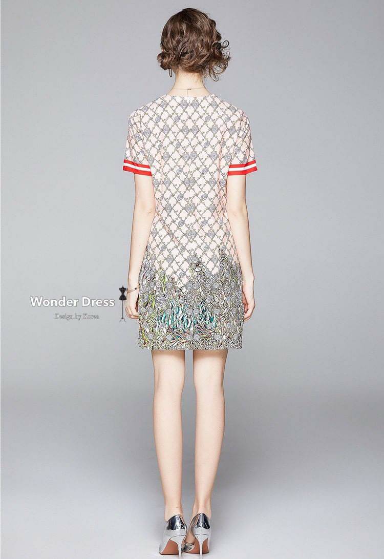เดรสลายเอกลักษณ์แบรนด์ดัง