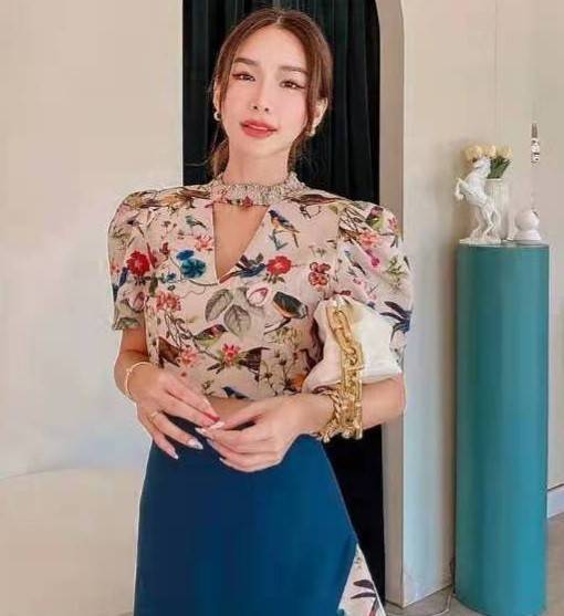 เสื้อซิปหลัง มีฟองน้ำอกด้วย