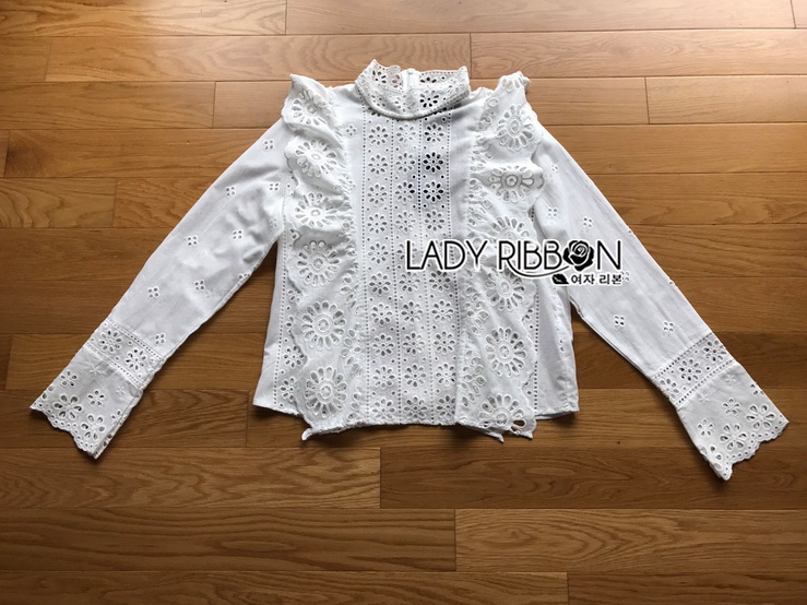 เสื้อผ้าคอตตอนสีขาวทรงคอสูงฉลุลาย