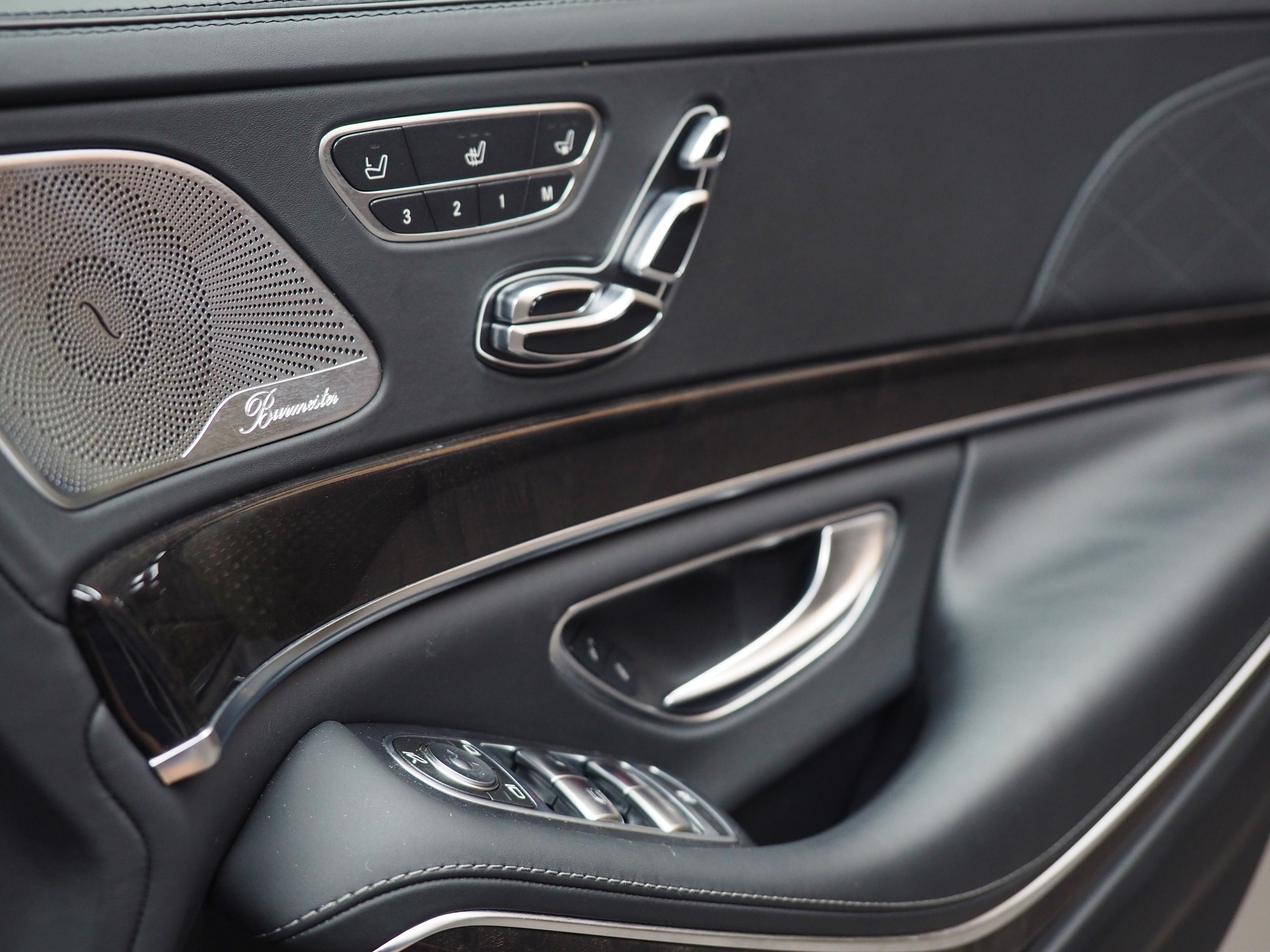 จองแล้ว S350d AMG Premium W222