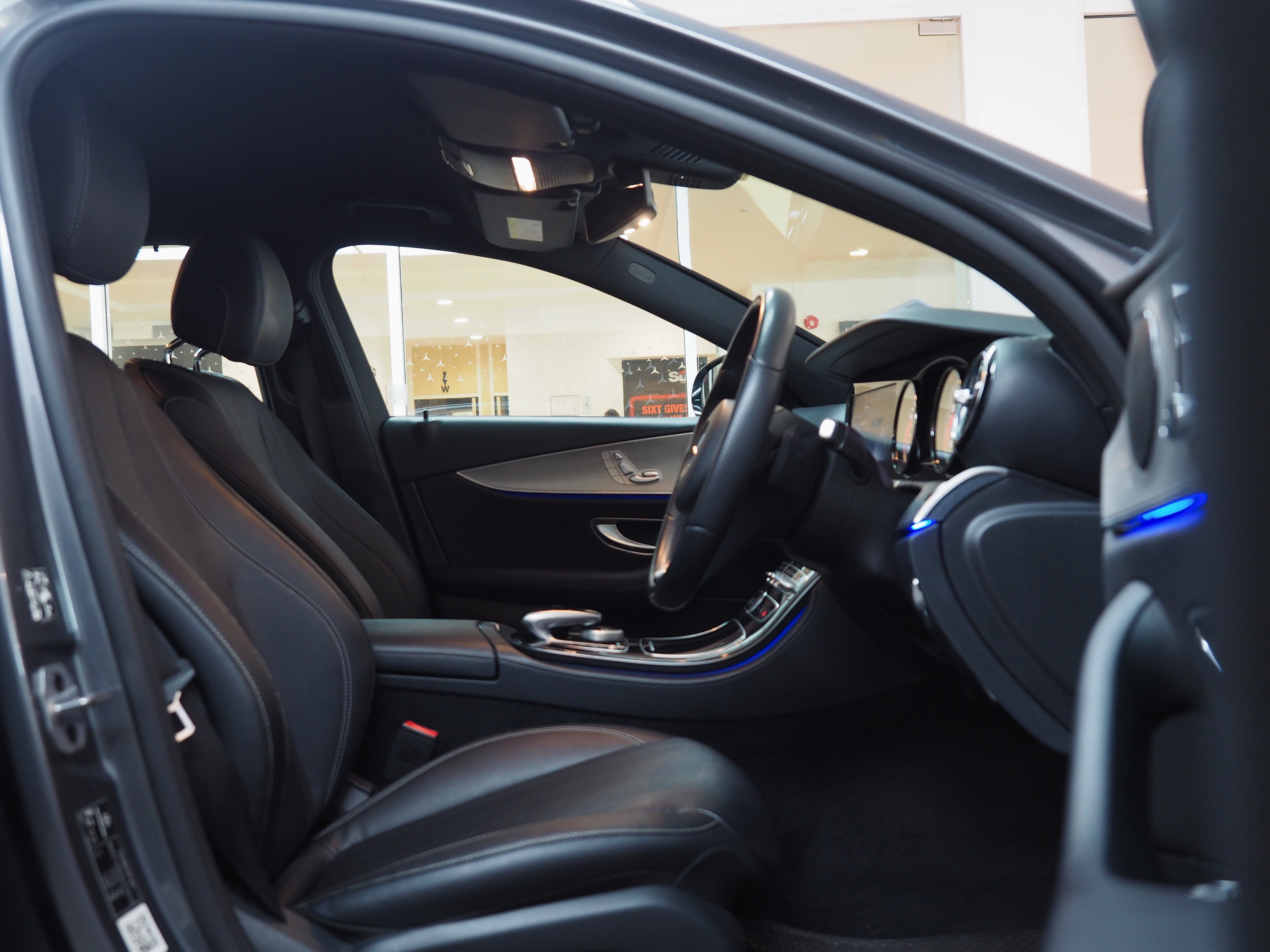 จองแล้ว E350e Avantgarde Plug In Hybrid W213