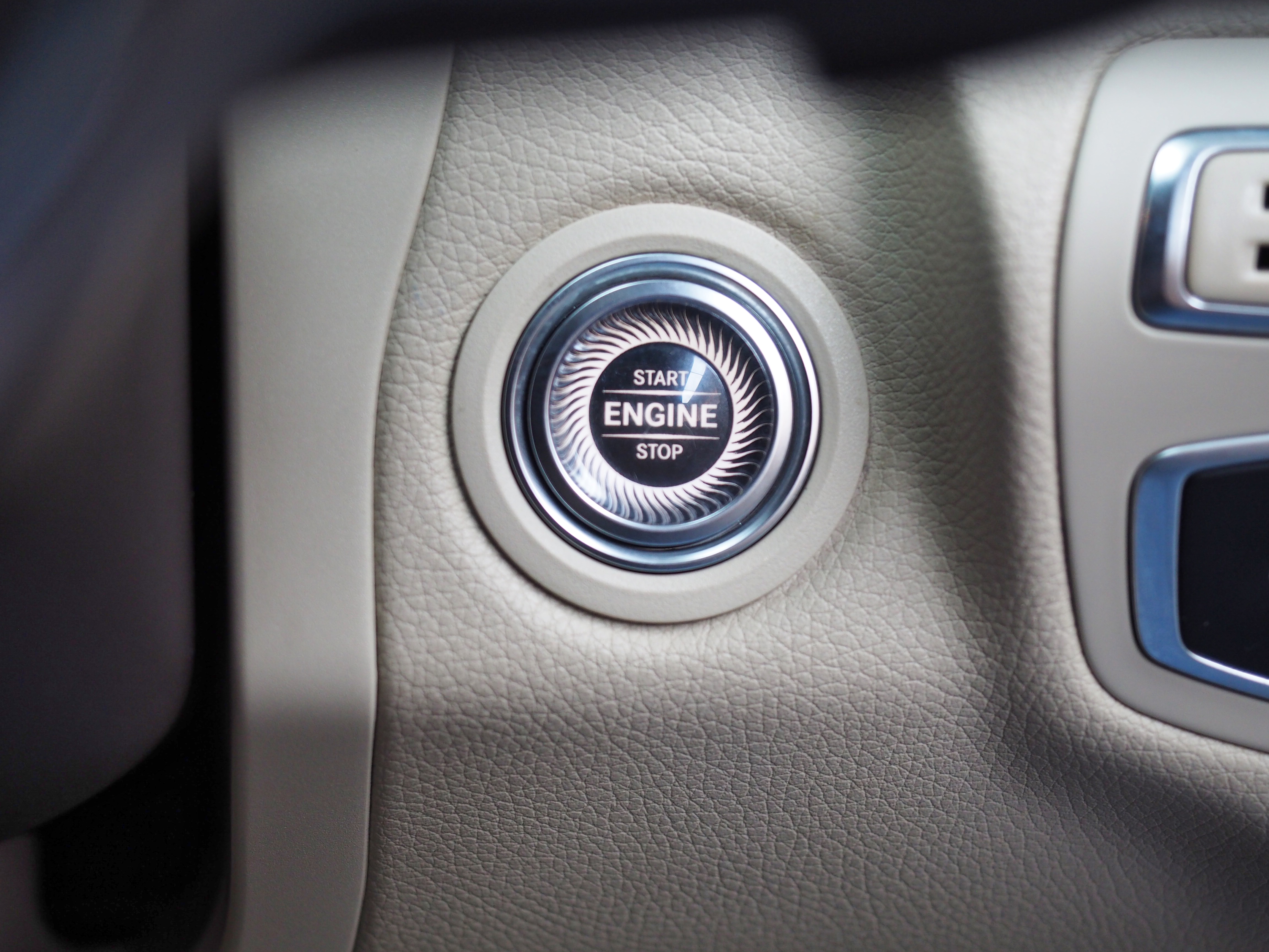 จองแล้ว C220d Exclusive W205