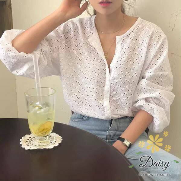 เสื้อลูกไม้คอตตอน คอกลม
