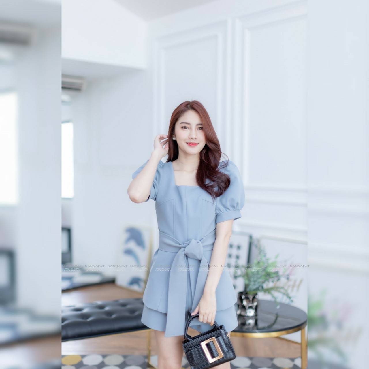 ตัวเสื้อซิปหลัง แต่งซิปหน้ารูด