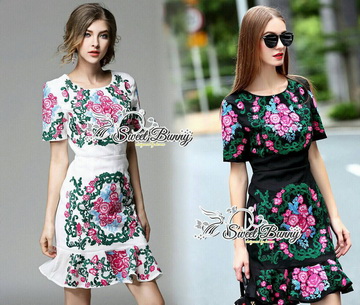 Lady Ribbon Online เสื้อผ้าออนไลน์ online ขายส่ง เลดี้ริบบอน Sweet Bunny เสื้อผ้า SW01280716 Sweet Bunny Present... Petite embroidery floral ruffle dress