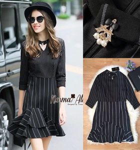 Normal Ally Present Paris Eiffel brooch strip dress