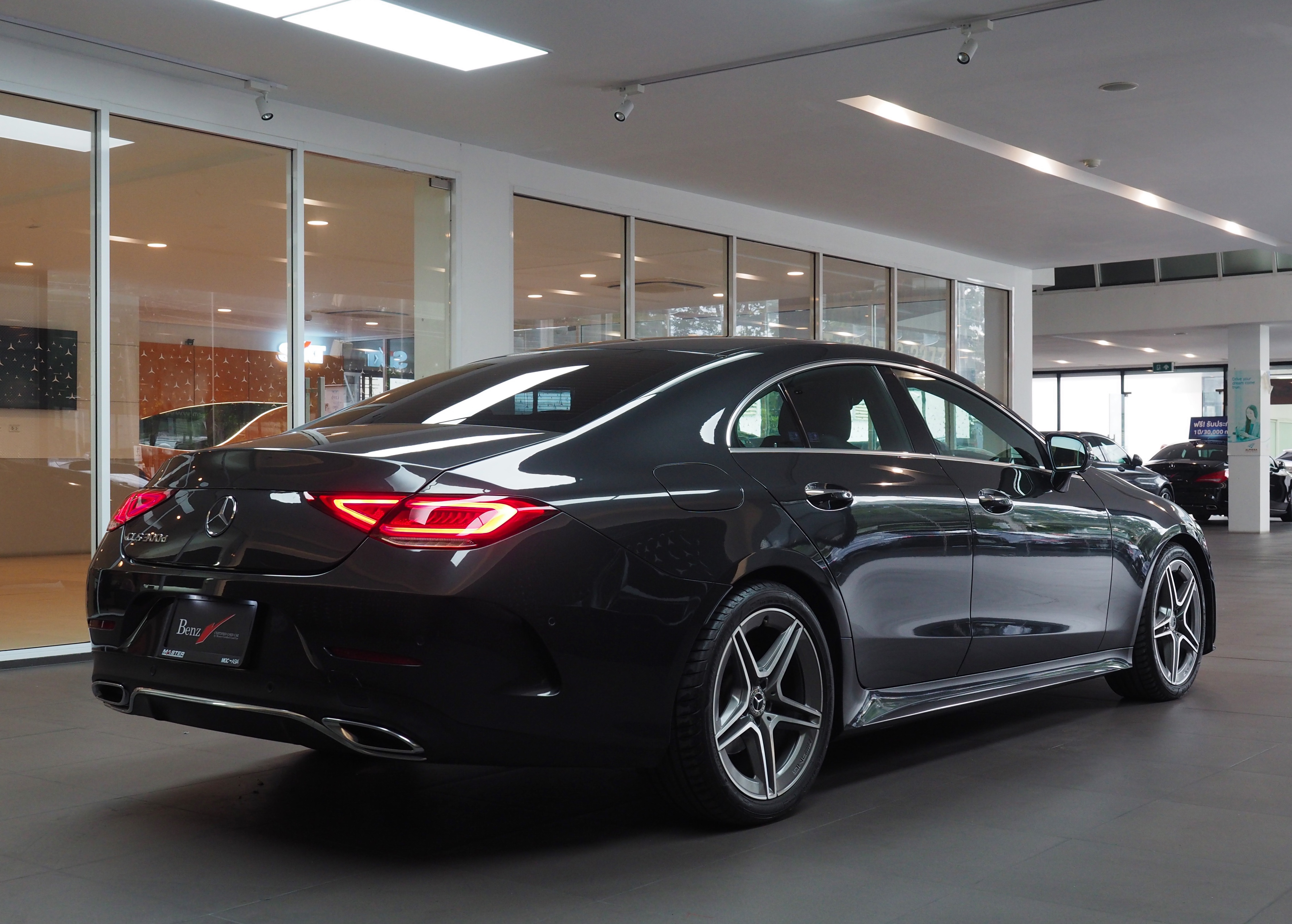 จองแล้ว CLS300d AMG Premium W257