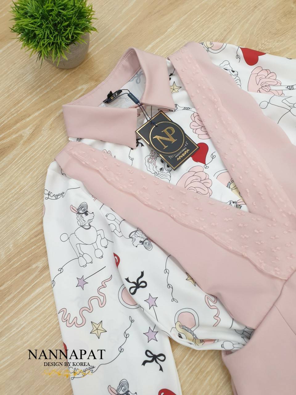 เสื้อกระดุมหน้า พิมพ์ลายเก๋