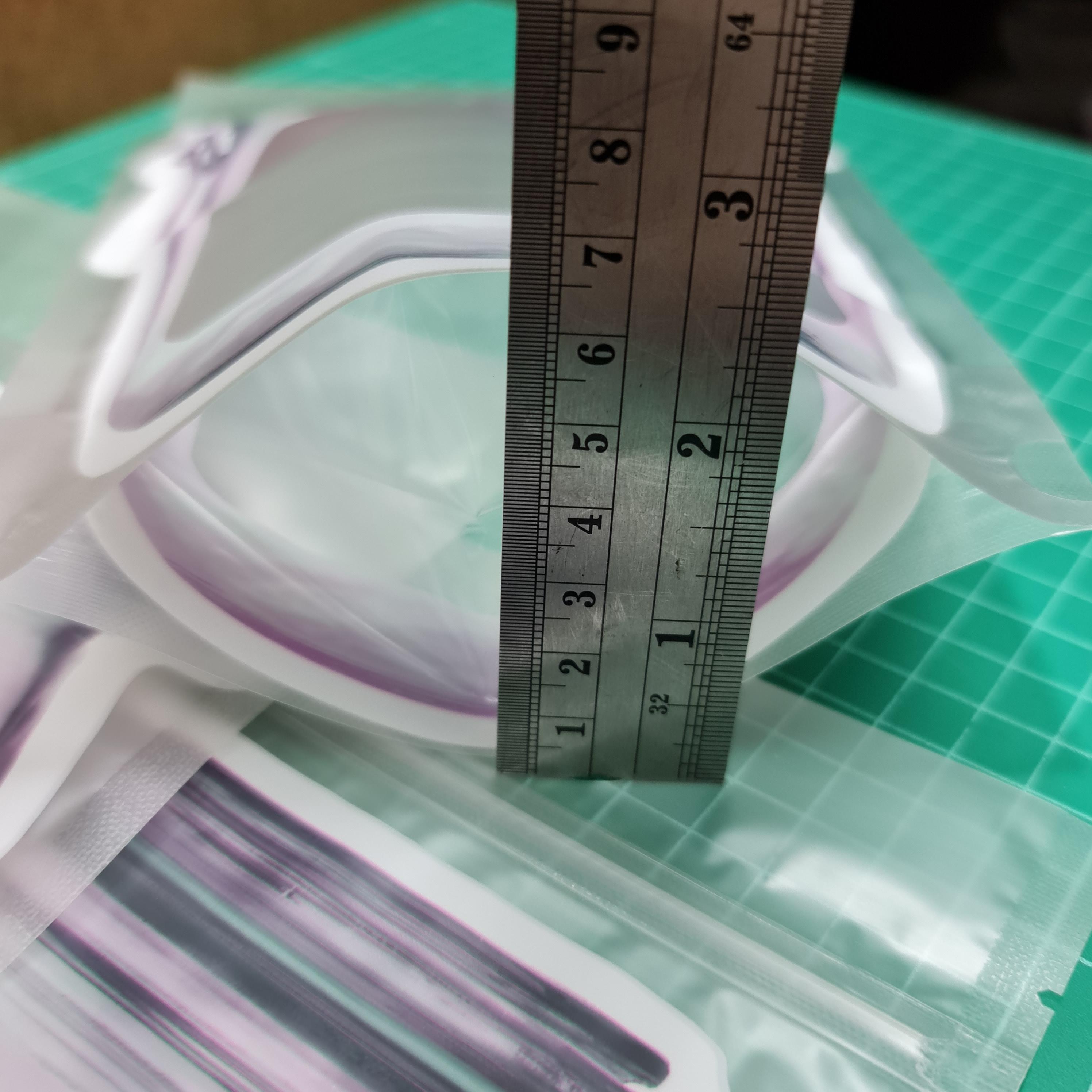 ถุงซิป หูหิ้วตั้งได้ ขุ่นลายขวด ม่วง 15.5*23+6cm. 50ใบ ถุงคุ๊กกี้ ถุงเบเกอรี่ j12