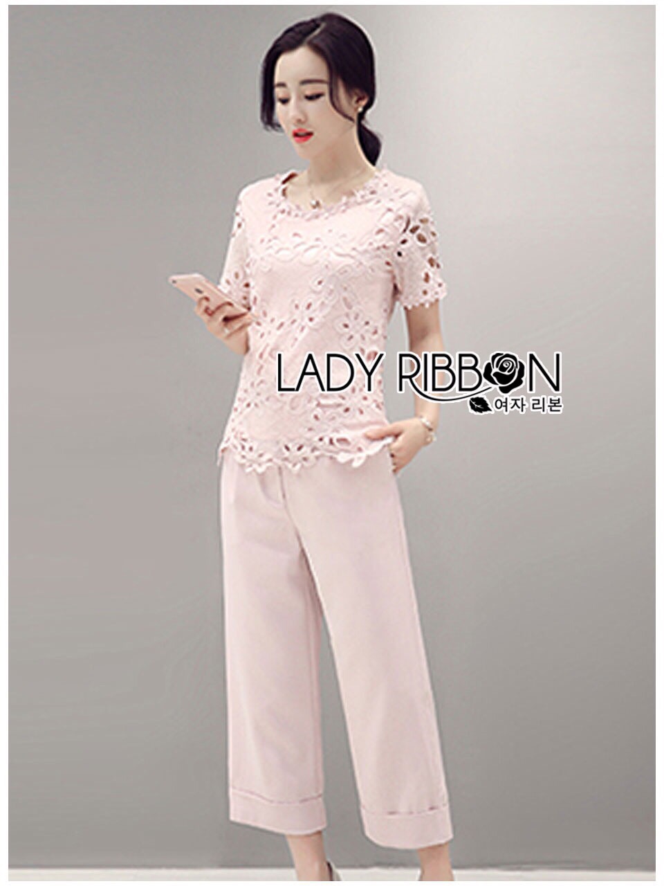 Lady ribbon ขายส่ง LR17260516 🎀 Lady Ribbon's Made 🎀 Lady Olivia Smart Casual Baby Pink Lace Top and Pants Set