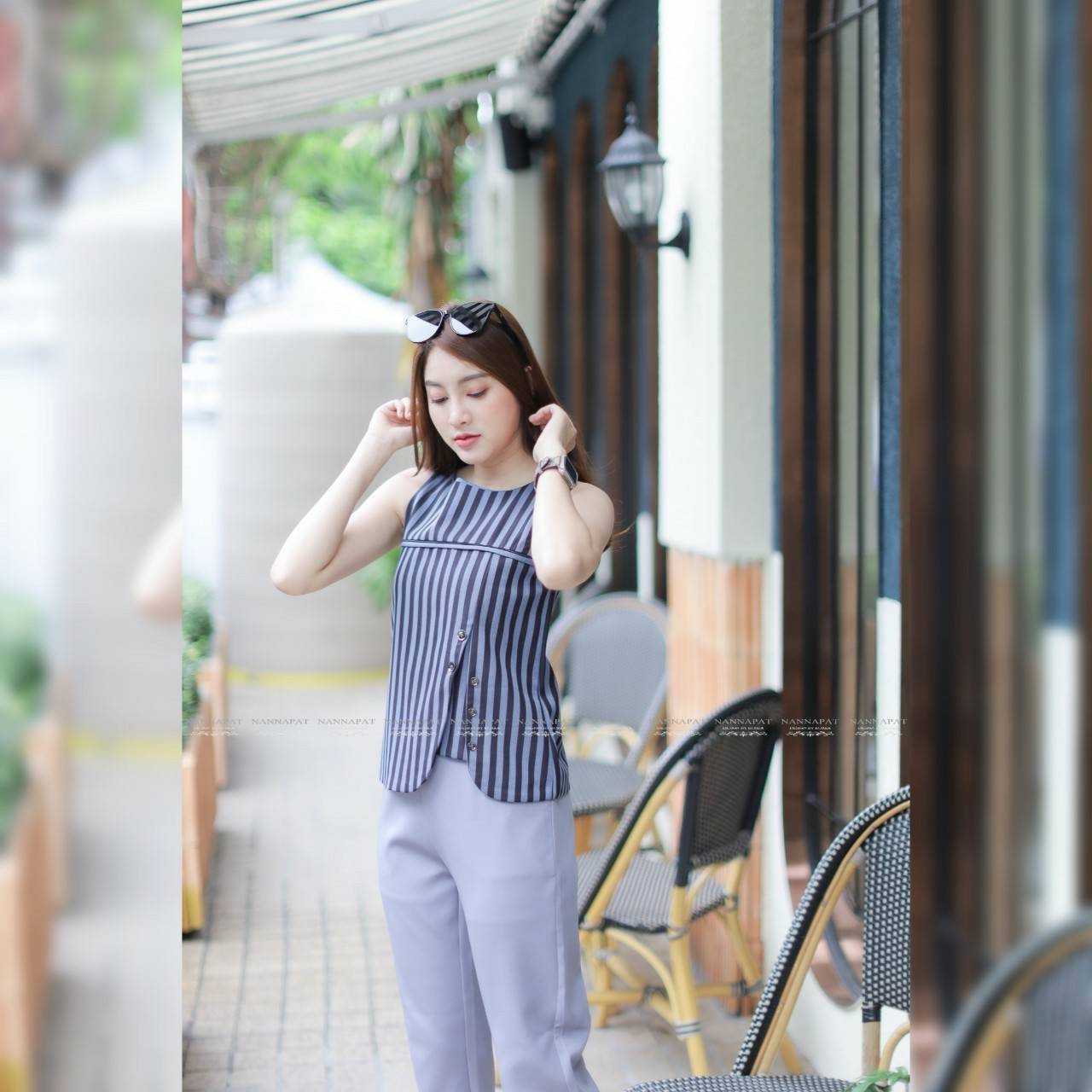 เสื้อเป็นซิปข้างกางเกงทรงสวย