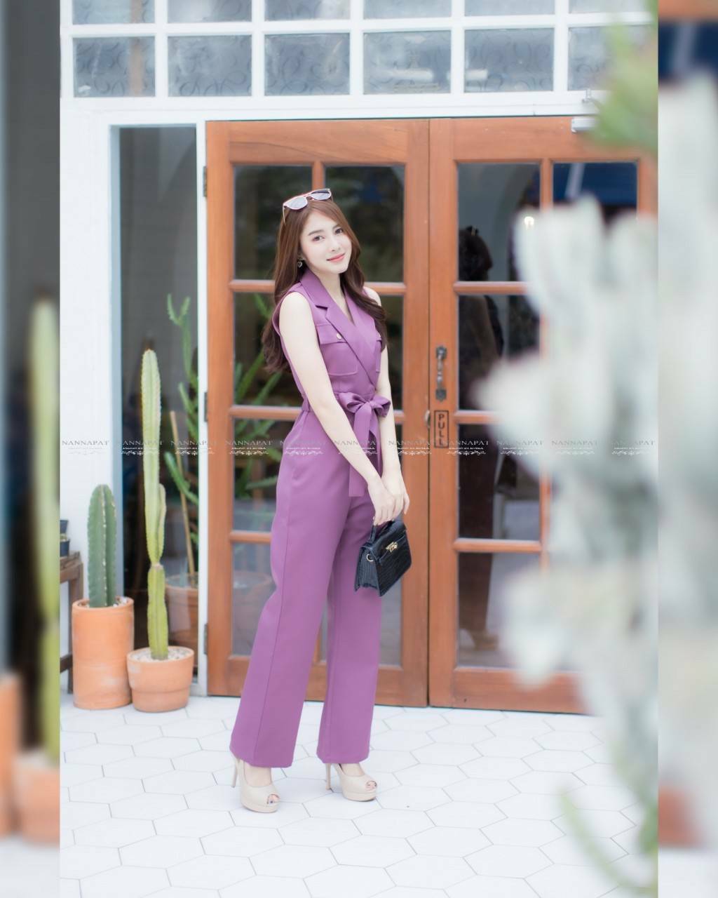 จั้มสูทซิปหลังพร้อมสายผูกเอว