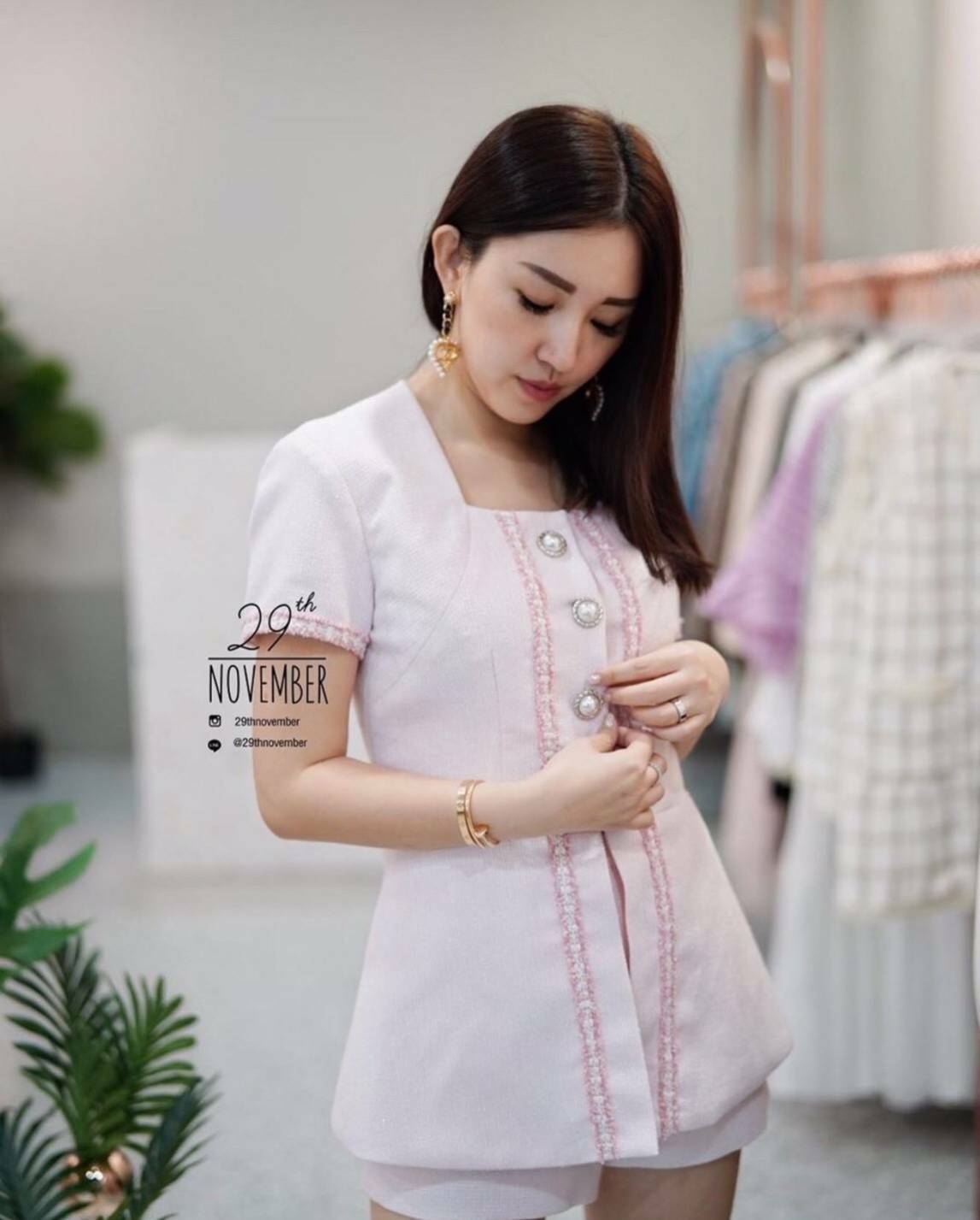 ชุดเซตเสื้อแขนสั้นดีเทลแต่งแถบฟรุ้งฟริ้ง