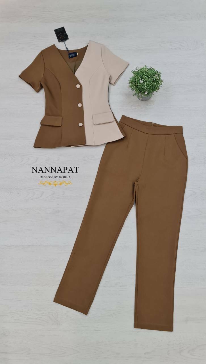 เสื้อทูโทนกระดุมหน้า