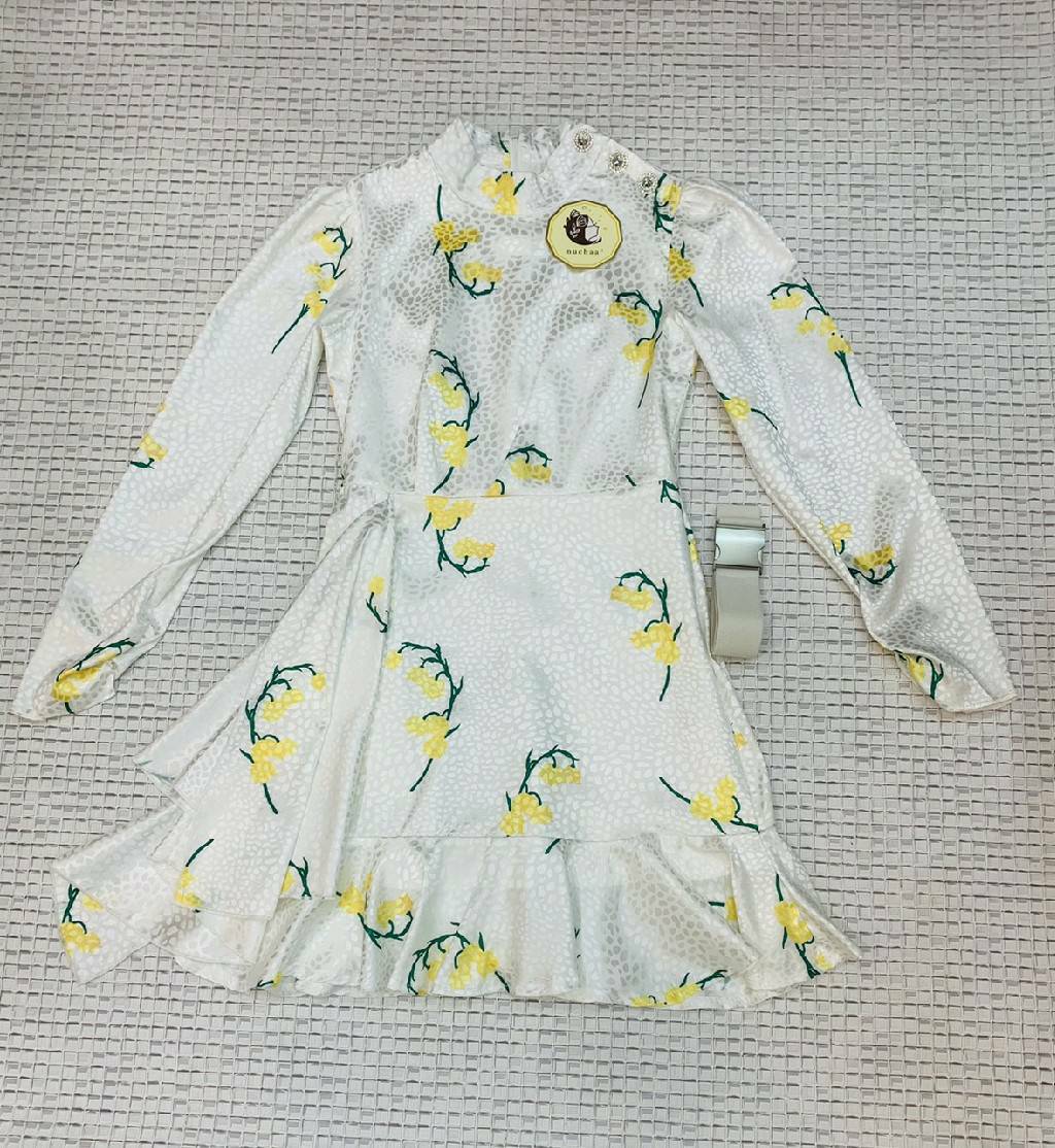 เดรสยาวคอตั้ง เนื้อผ้าพิมพ์ลาย