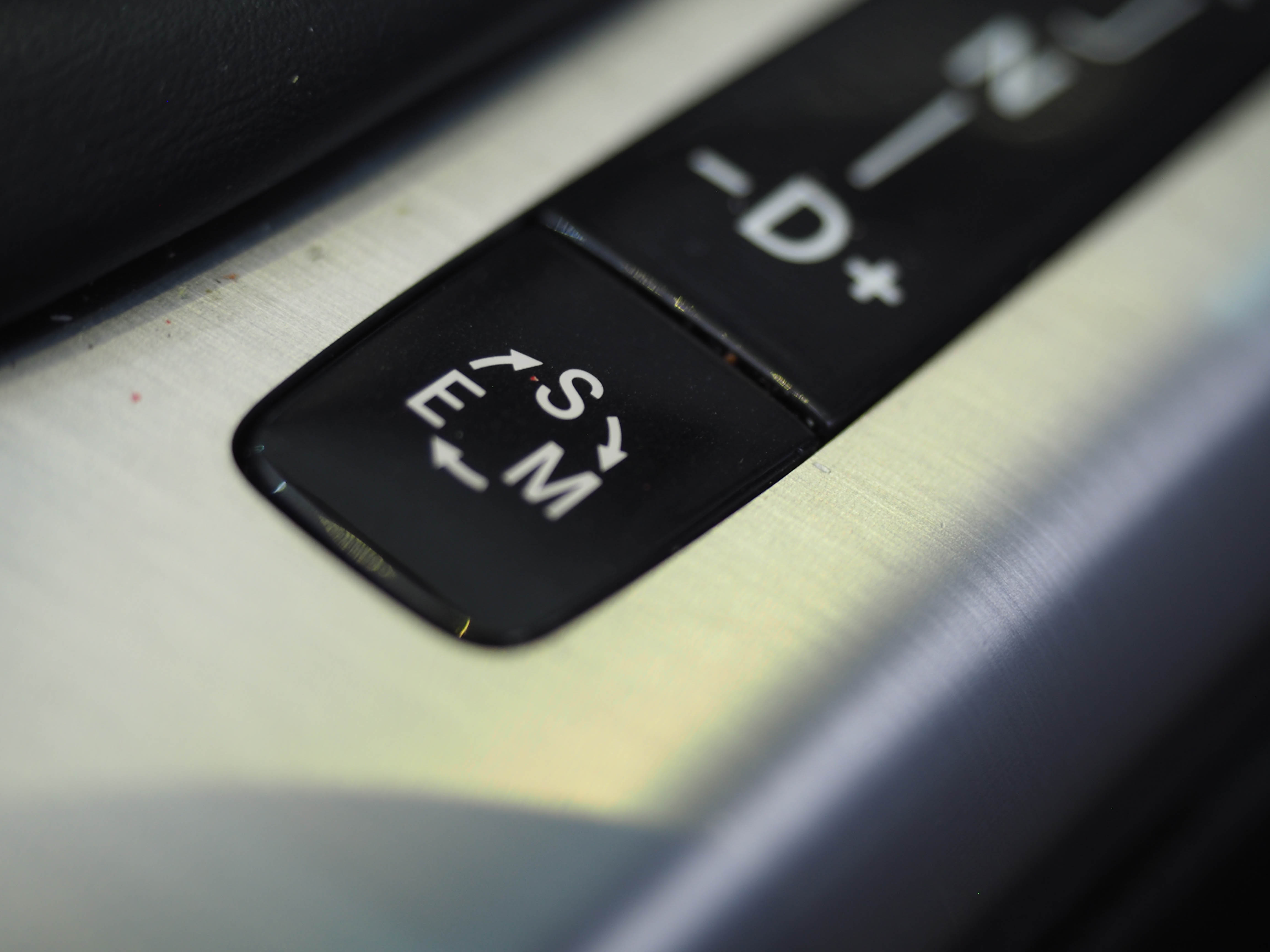 จองแล้ว SLK200 R172