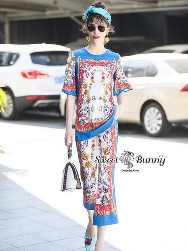 เสื้อกางเกงงานแบรนด์ ลายทำกรอบสีน้ำเงินทั้งชุด