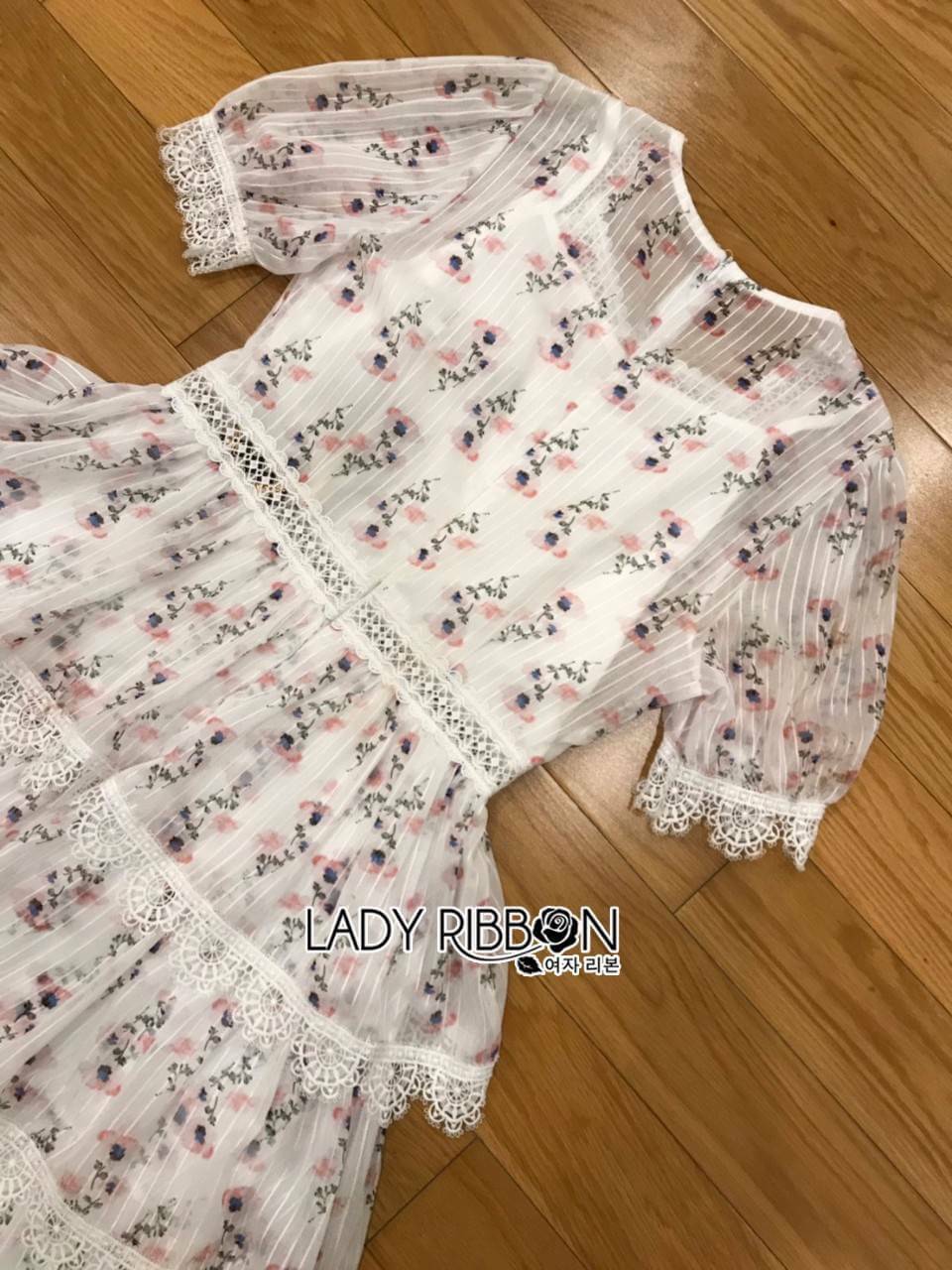 And Ruffled Silk Dress เดรสผ้าซิลเนื้อดีพิมพ์ลายดอกไม้