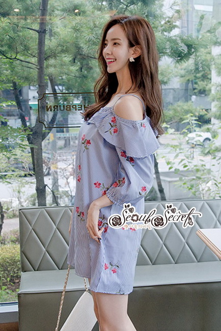 เนื้อผ้าคอตตอลลินินพิมพ์ลายริ้วสีฟ้า