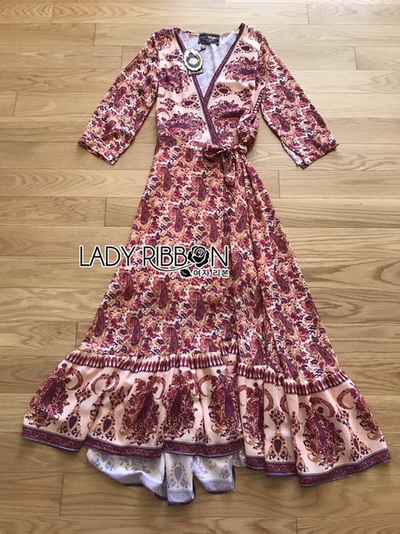 เดรสพิมพ์ลายลูกน้ำเพสลีย์สีแดง