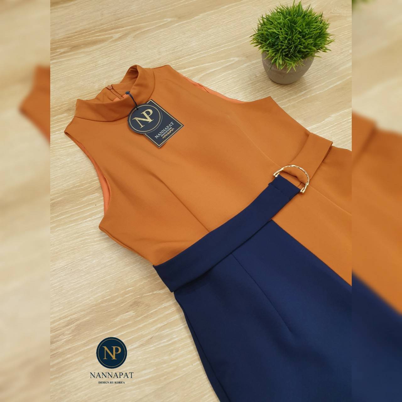 Jumpsuit เรียบหรู