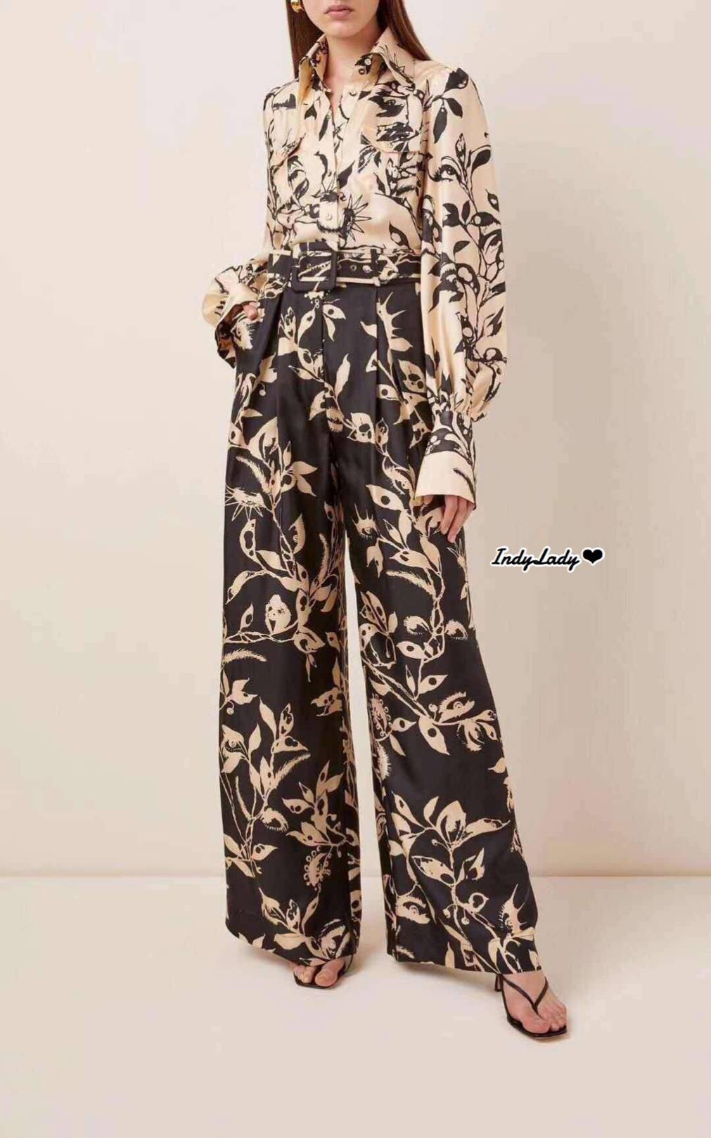 เสื้อทรงเชิ้ตคอปกแขนยาวพอง